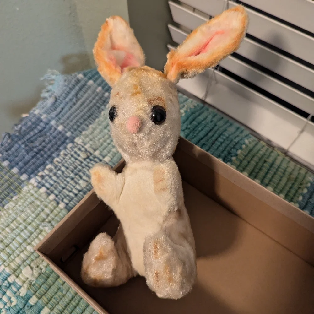 3 vintage (60s) stuffed toys- teddy bear, rabbit, handmade yo-yo clown doll - Picture 6 of 7